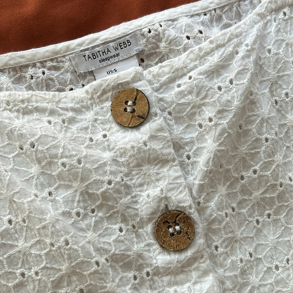 Eyelet Tank - Picture 3 of 3